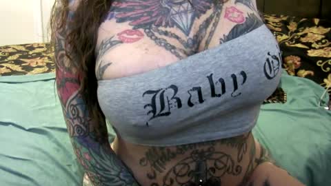 PAMELA GUNNS online show from 04-09-26, 06:24