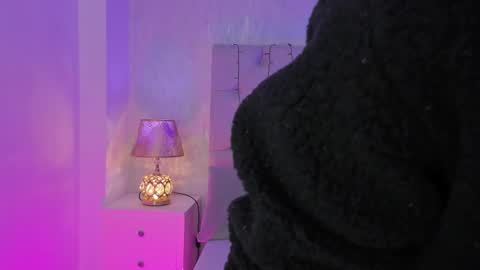 Snapshot of pamelamiler_ chatting on 01-06-26, 12:53 TELL ME PAMELLA AND GIVE ME A GOOD GRADE ITS IMPORTANT online show from 01-06-26, 12:53