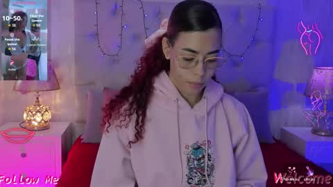 Snapshot of pamelamiler_ chatting on 01-14-26, 01:39 TELL ME PAMELLA AND GIVE ME A GOOD GRADE ITS IMPORTANT online show from 01-14-26, 01:39