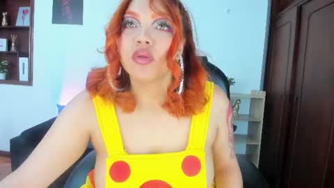 Snapshot of pamelaqueen_1 chatting on 06-29-26, 08:42 P A M E L A 3 online show from 06-29-26, 08:42