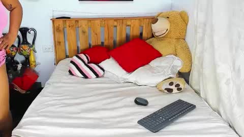 Pamela online show from 09-24-25, 09:07