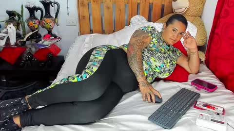 Pamela online show from 11-04-25, 07:57