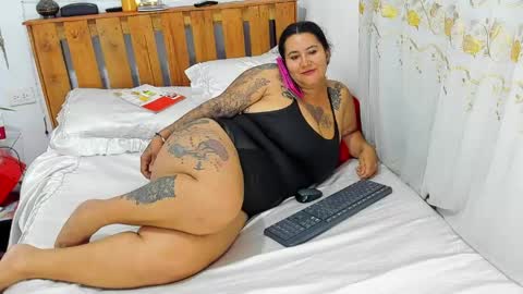Snapshot of pamelaruiizz3 chatting on 04-24-26, 10:01 Pamela online show from 04-24-26, 10:01