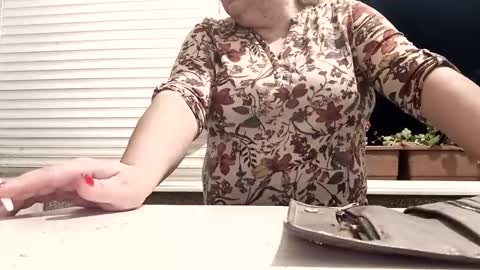 angel hris online show from 10-26-25, 06:25