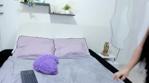 Snapshot of pammellastone chatting on 10-13-25, 07:14 PAMELA online show from 10-13-25, 07:14