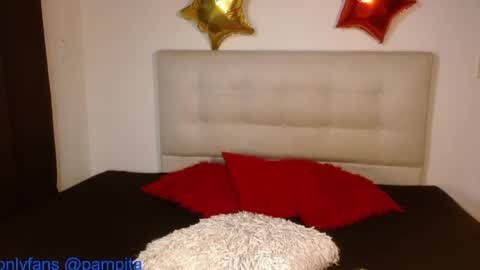 Snapshot of pampitaaxx chatting on 05-13-26, 04:15 pampitaaxx online show from 05-13-26, 04:15