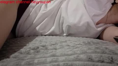 Snapshot of pandorawithlove chatting on 12-13-25, 07:53 pandorawithlove online show from 12-13-25, 07:53