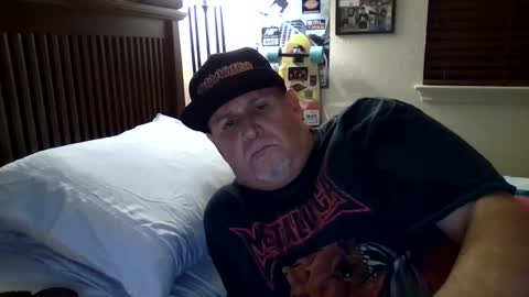 panos online show from 09-19-25, 08:16