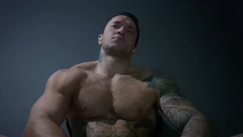 Snapshot of panther_style chatting on 12-20-24, 05:25 Oleg online show from 12-20-24, 05:25