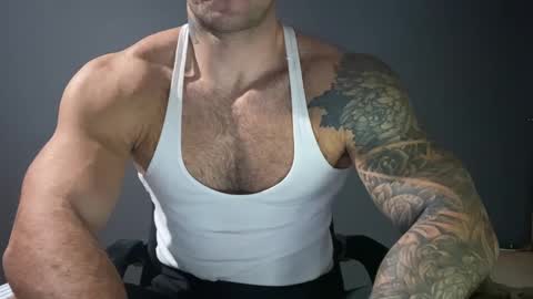 Snapshot of panther_style chatting on 01-06-25, 04:58 Oleg online show from 01-06-25, 04:58