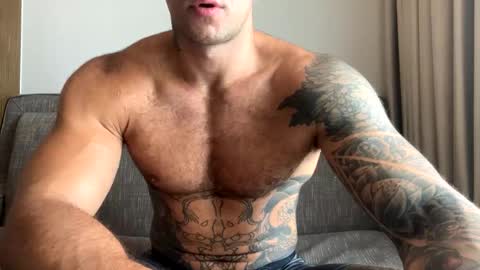 Snapshot of panther_style chatting on 02-12-25, 01:52 Oleg online show from 02-12-25, 01:52