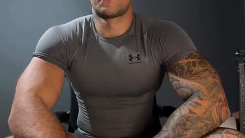 Snapshot of panther_style chatting on 09-17-25, 04:36 Oleg online show from 09-17-25, 04:36