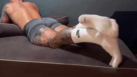 Snapshot of panther_style chatting on 09-26-25, 01:15 Oleg online show from 09-26-25, 01:15