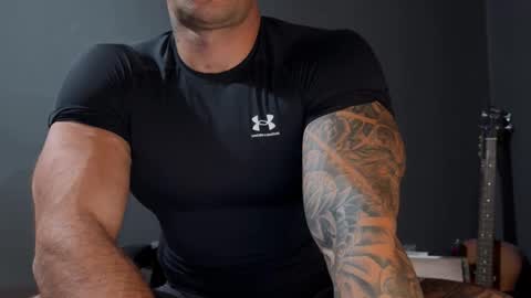 Snapshot of panther_style chatting on 10-01-25, 06:30 Oleg online show from 10-01-25, 06:30