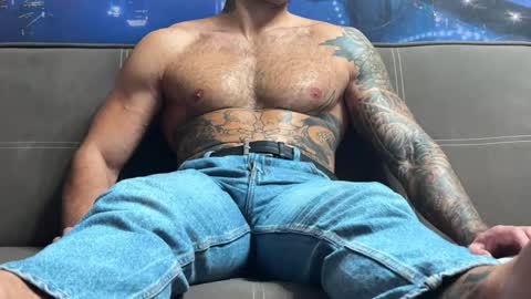 Snapshot of panther_style chatting on 10-20-25, 04:57 Oleg online show from 10-20-25, 04:57