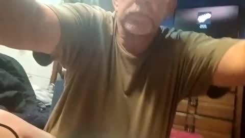 a online show from 09-30-25, 05:23