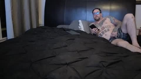 Snapshot of pantyhoseaddict666 chatting on 12-02-25, 01:44 pantyhoseaddict666 online show from 12-02-25, 01:44