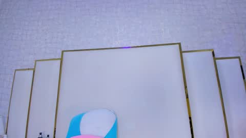 Paola  online show from 11-26-25, 11:33