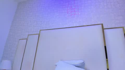 Paola  online show from 04-11-26, 09:46