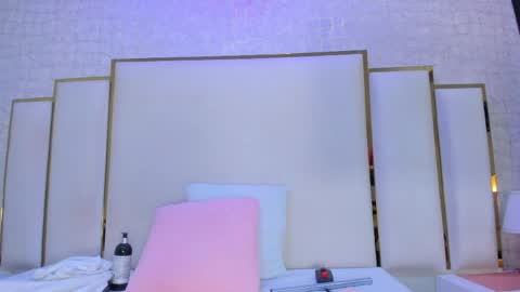 Paola  online show from 04-14-26, 09:48