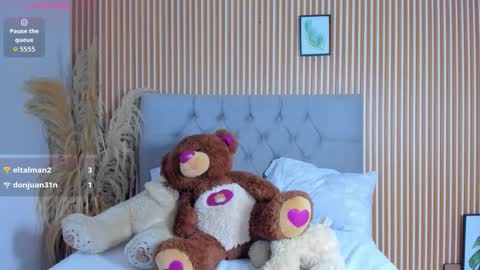 Snapshot of paolabigboobs_ chatting on 03-13-26, 02:40 paola online show from 03-13-26, 02:40