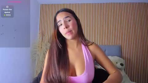 Snapshot of paolabigboobs_ chatting on 05-13-26, 03:15 paola online show from 05-13-26, 03:15