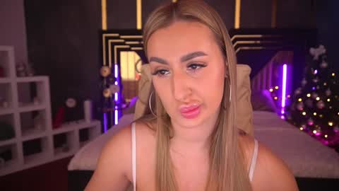 Lia online show from 01-05-25, 09:05