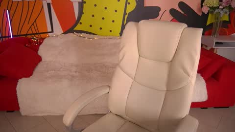 Lia online show from 11-08-25, 10:15