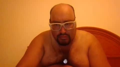 Snapshot of papi_adiel4 chatting on 12-14-25, 07:36 papi_adiel4 online show from 12-14-25, 07:36