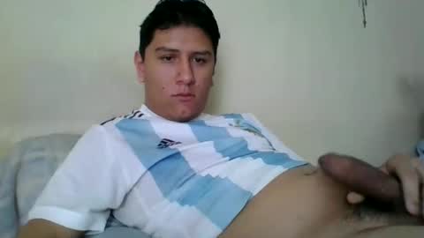 papi_daddy01 online show from 02-10-25, 06:35