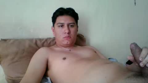 papi_daddy01 online show from 02-22-25, 06:52