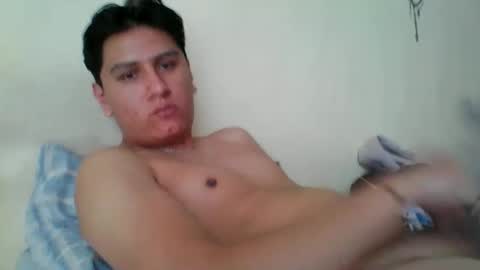 papi_daddy01 online show from 03-10-25, 06:12