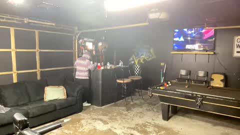 papi_krizz online show from 10-20-25, 03:56