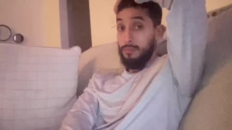 papicubano_guapo23cm online show from 11-04-25, 06:01