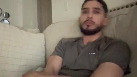 Snapshot of papicubano_guapo23cm chatting on 12-23-25, 06:44 papicubano_guapo23cm online show from 12-23-25, 06:44