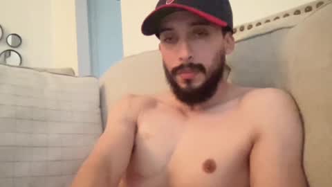 Snapshot of papicubano_guapo23cm chatting on 02-15-26, 07:54 papicubano_guapo23cm online show from 02-15-26, 07:54