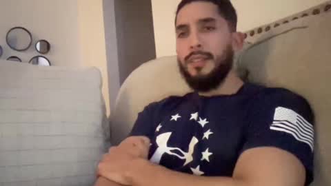 Snapshot of papicubano_guapo23cm chatting on 02-24-26, 05:38 papicubano_guapo23cm online show from 02-24-26, 05:38