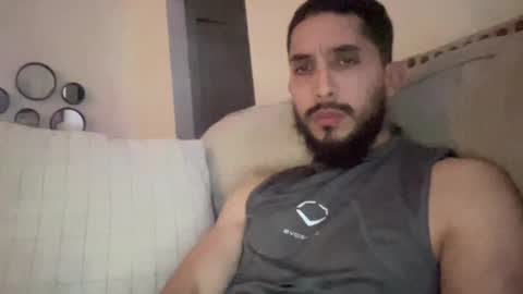 Snapshot of papicubano_guapo23cm chatting on 02-27-26, 06:13 papicubano_guapo23cm online show from 02-27-26, 06:13