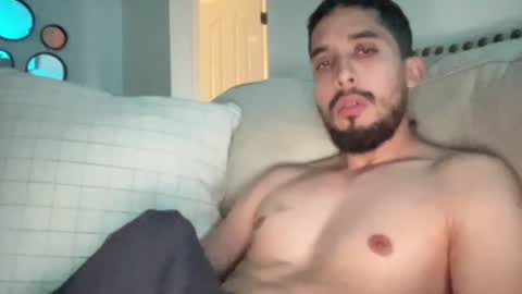 Snapshot of papicubano_guapo23cm chatting on 06-30-26, 11:22 papicubano_guapo23cm online show from 06-30-26, 11:22