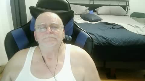 papilly online show from 04-12-26, 10:48