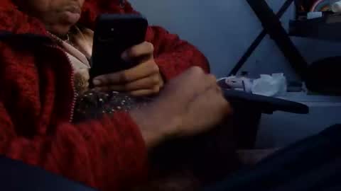 Snapshot of papixfade chatting on 11-30-25, 04:33 papixfade online show from 11-30-25, 04:33