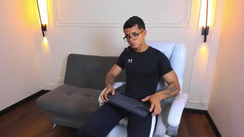 Ryan And Casper online show from 03-18-26, 07:06