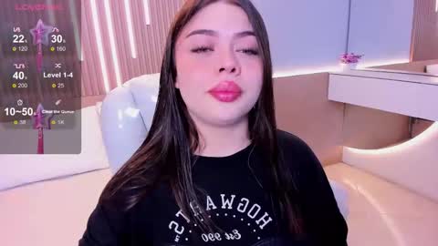 Amy and my doll online show from 03-13-26, 03:46