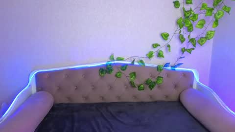 Snapshot of paradisepleasure_ chatting on 12-19-24, 02:56 Allie  Alex Thumbs up if you like us online show from 12-19-24, 02:56