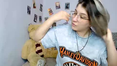 Snapshot of paradisexparadisex chatting on 01-26-25, 02:45 paradisexparadisex online show from 01-26-25, 02:45