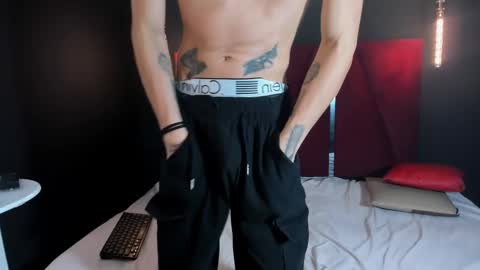 paranoidtemptaion_ online show from 02-15-25, 03:39