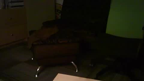Snapshot of parasti2 chatting on 04-14-26, 06:36 parasti2 online show from 04-14-26, 06:36