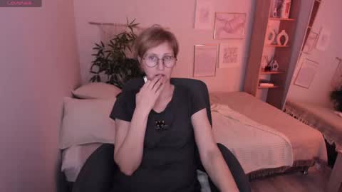 Paris online show from 04-19-26, 06:10