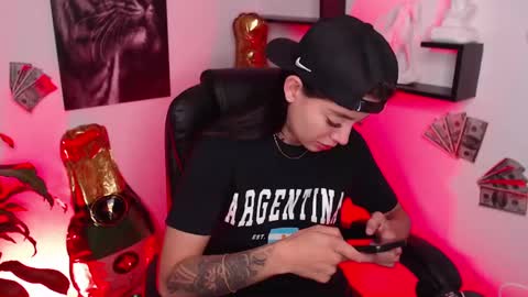 Paris D angelo online show from 12-08-24, 12:40