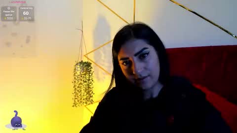 paris_evans_01 online show from 12-15-25, 12:31